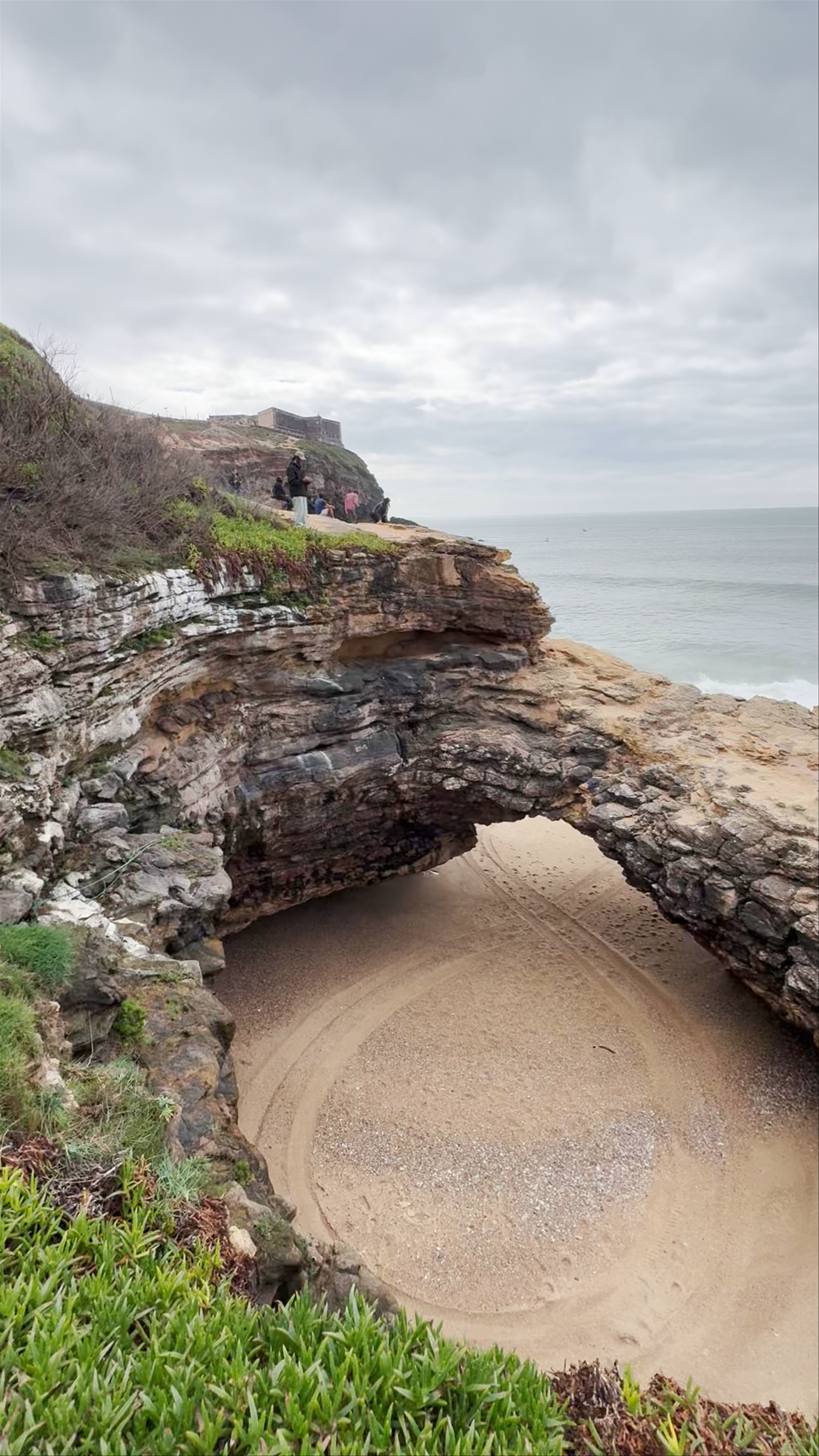 Forno de Orca Cave