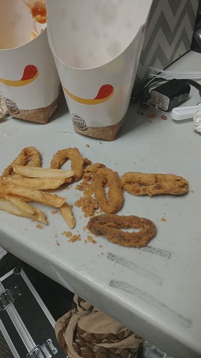 Burger King - Green and none dry inion rings..frys are not green but almost as dry.. - Burgers Near Me - Lansing, Michigan