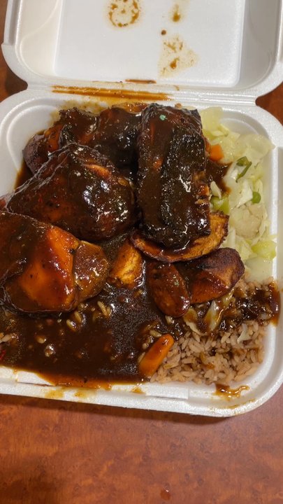 Caribbean Hut - Jerk chicken!!!!   Mmmmmmmm!!!!!  So good - Caribbean Near Me - Gastonia, North Carolina