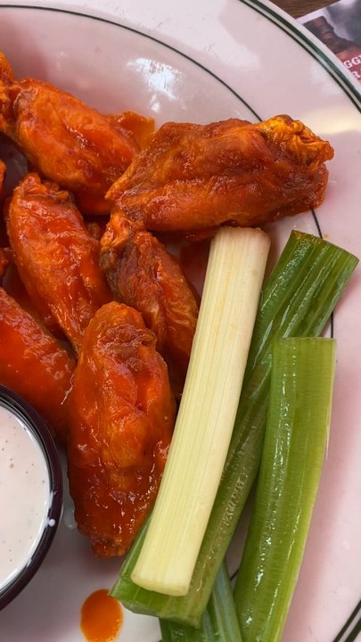 Malone's Bar & Grill - Wings are the best - New American Near Me - Maple Grove, Minnesota