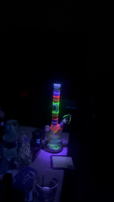 Preview pic of Bakertheglassmaker Beaker Bong