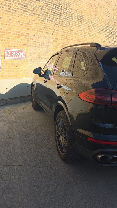 Aaron Auto Glass - They did an amazing job! Great staff. They communicated properly and the price is also true to its worth! I will definitely go back here! - Windshield Installation & Repair Near Me - Chicago, Illinois