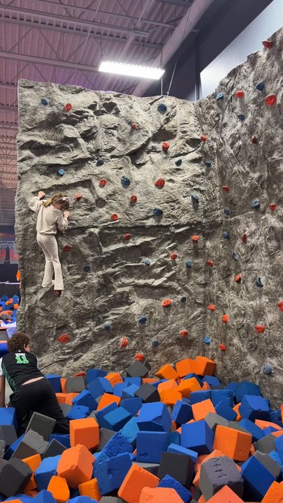 Sky Zone Trampoline Park - Trampoline Parks Near Me - Springfield, Illinois