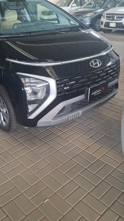 هونداي ستارجيزر Base 2025