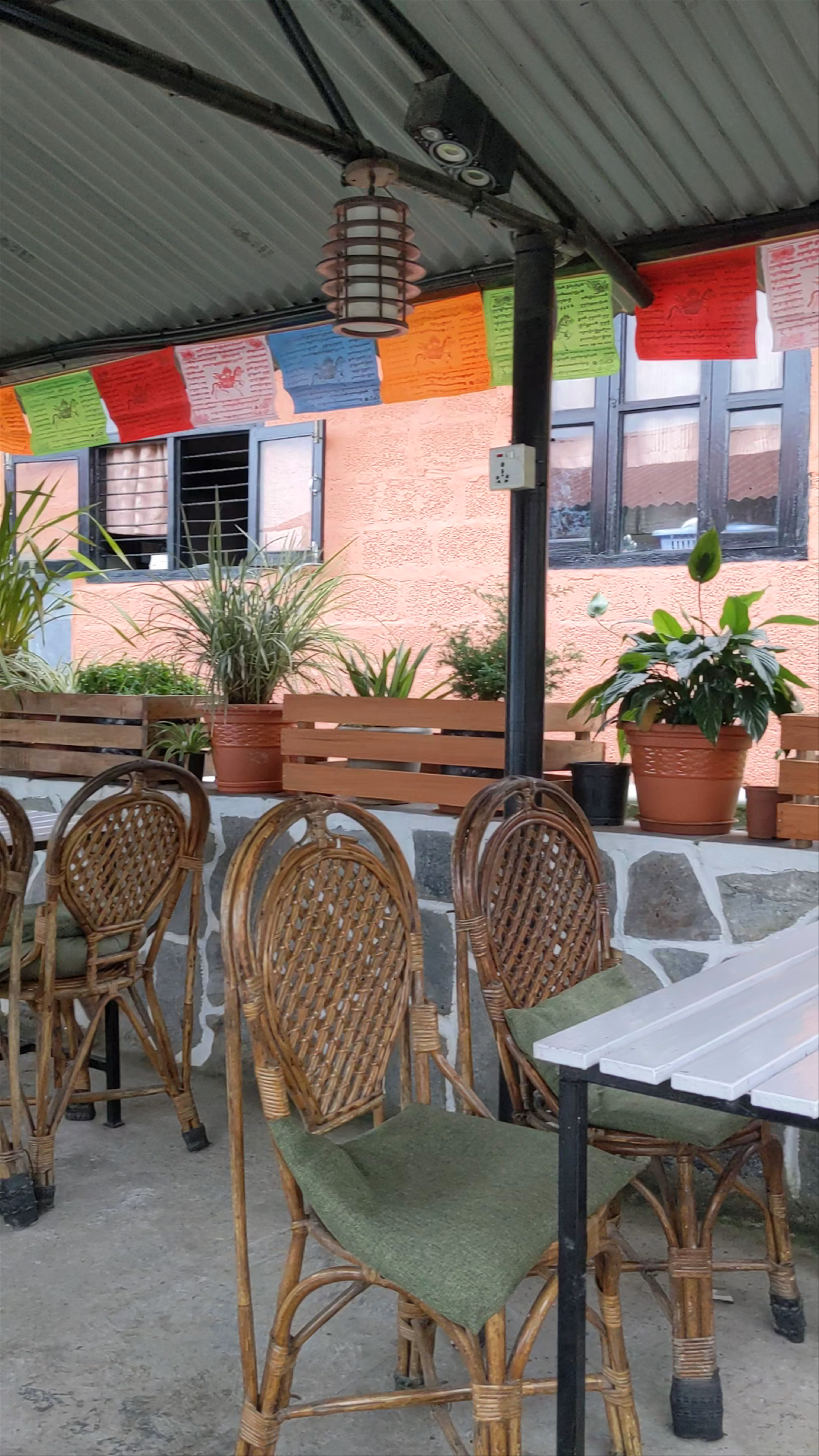 Silk Road restaurant and Bar