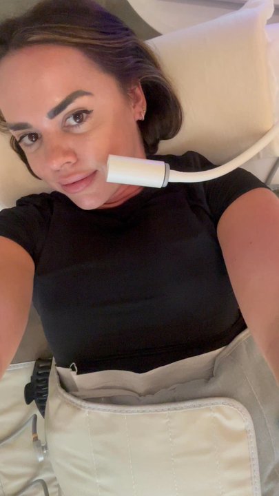 Robert Whitfield, MD - Using the nanovi for recovery in office - Cosmetic Surgeons Near Me - Austin, Texas