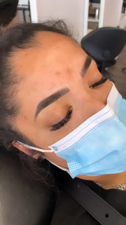 Luxury Microblading - Wyebrow Microblading and  Hybrid Lash Extensións - Eyelash Service Near Me - Los Angeles, California