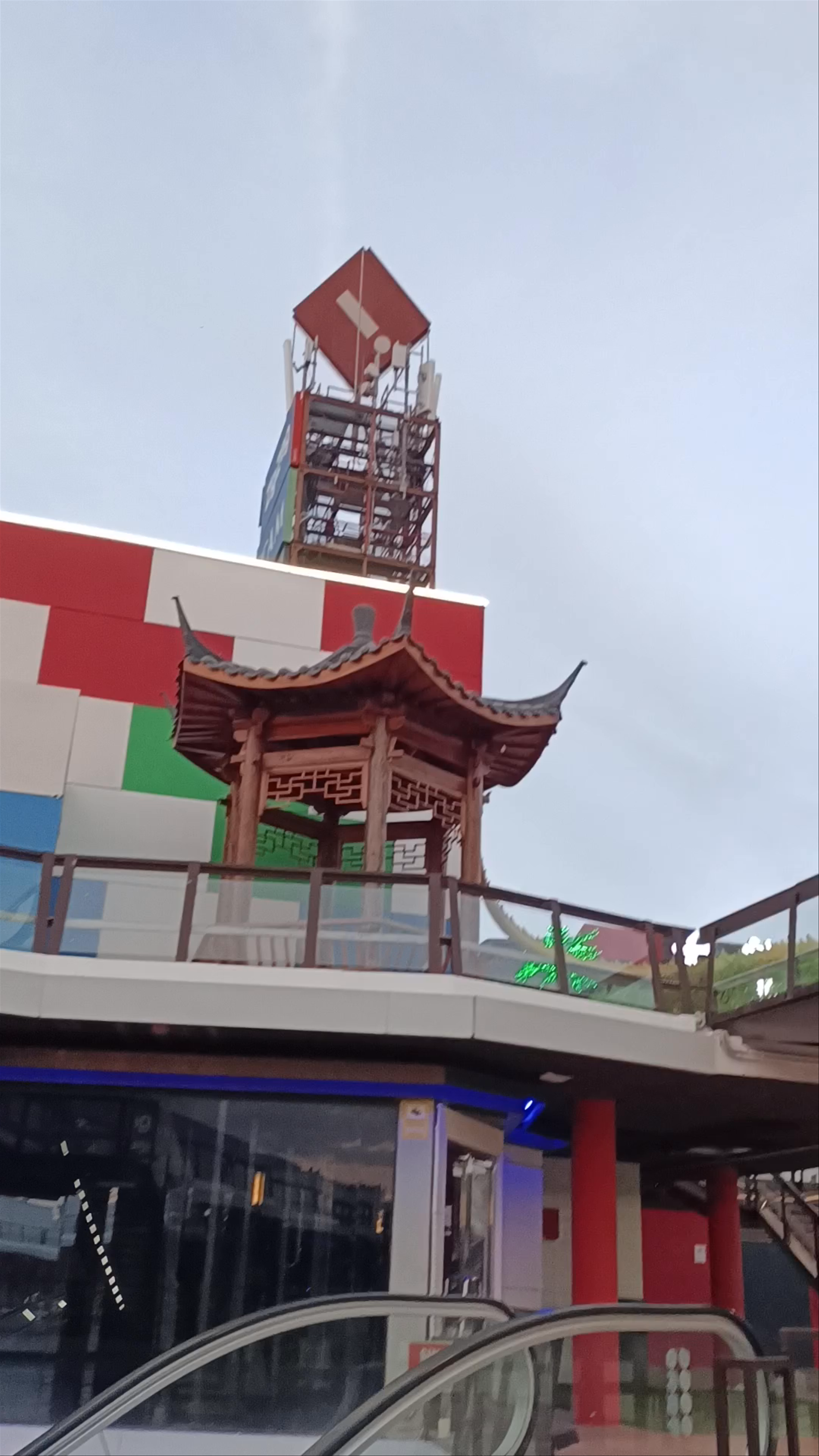 Centro de Ocio ZigZag: Modern Entertainment in Murcia