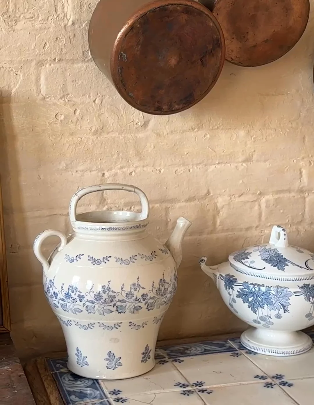 Saint Uze Water Pot — Sylvie