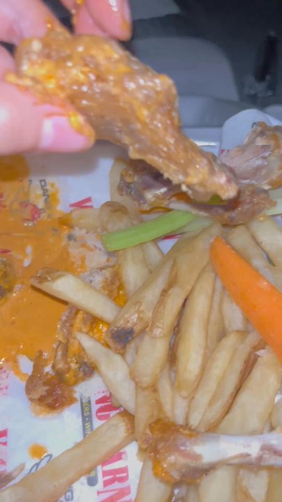 Wing Barn - dry ass wing - Chicken Wings Near Me - Edinburg, Texas