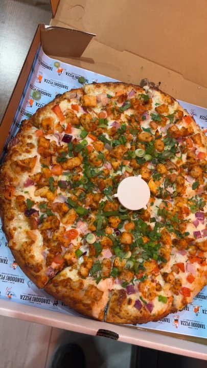 Tandoori Pizza - chicken tikki kebab pizza - Pizza Near Me - Concord, California