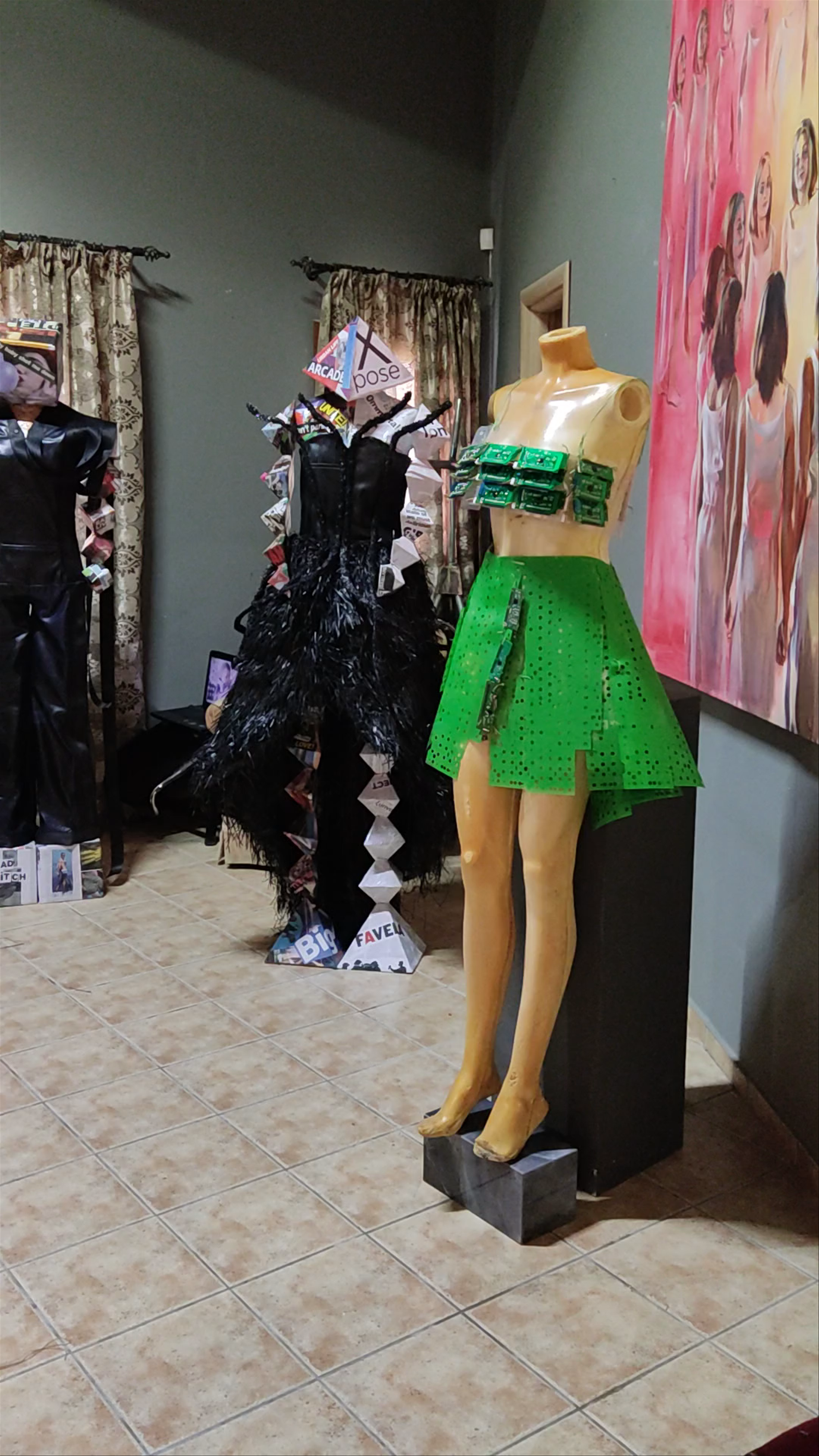 Myro Gallery: Contemporary Art and Avant-Garde Fashion in Thessaloniki