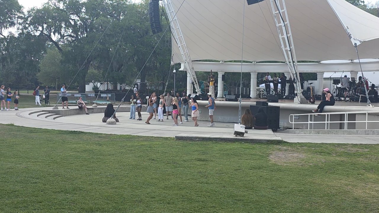 Forsyth Park - The SCAD Bee Sharps rehearse for a future performance. - Parks Near Me - Savannah, Georgia