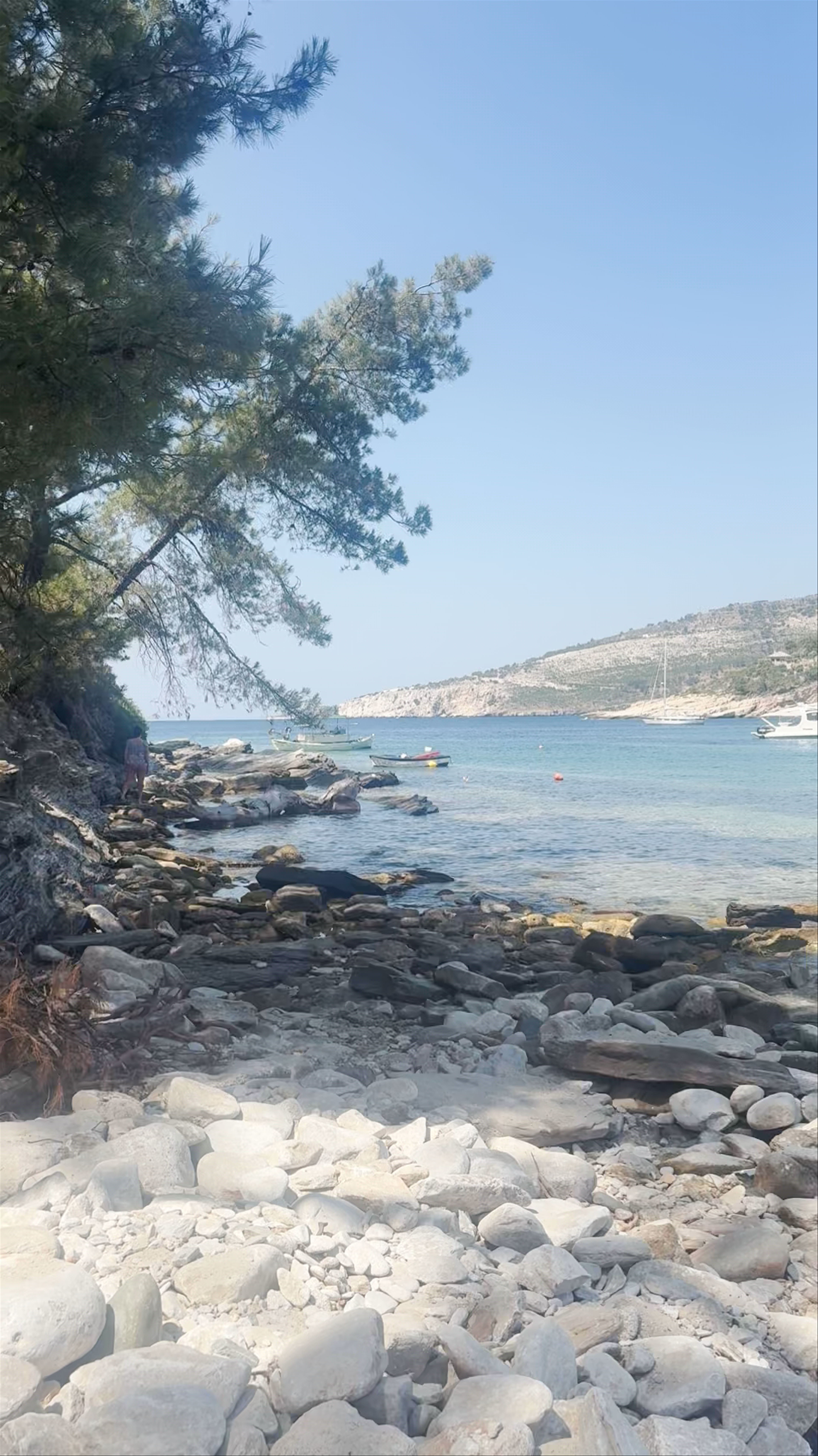 Aliki Beach