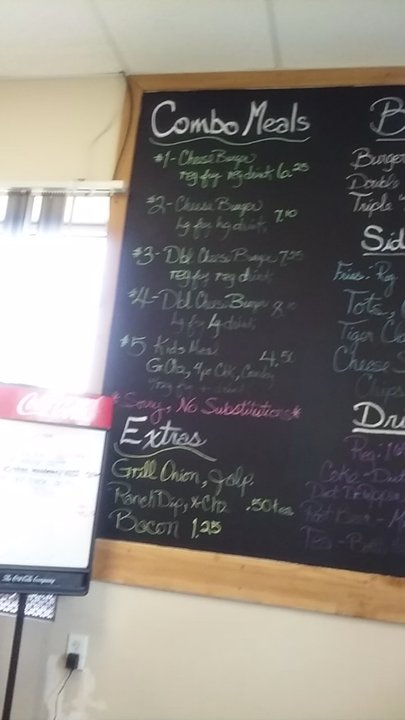 B Town Burgers - It's so cute! - Burgers Near Me - Belton, Texas