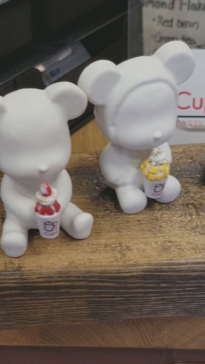 Cups - Interior - Desserts Near Me - Markham, Ontario