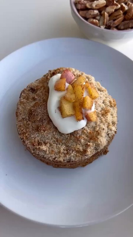 Single Serve Apple Crumble Cake