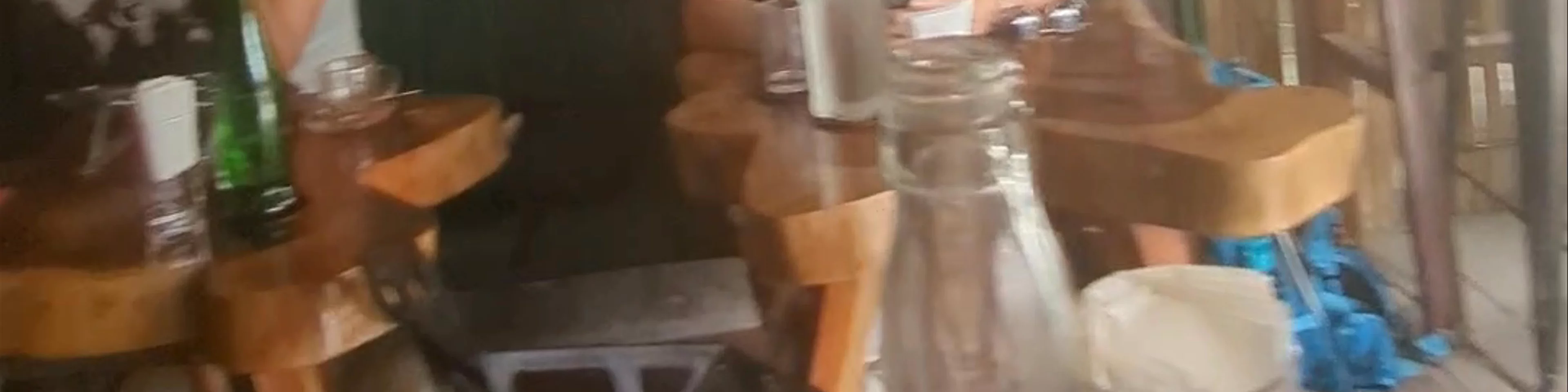 Green Waves Café
