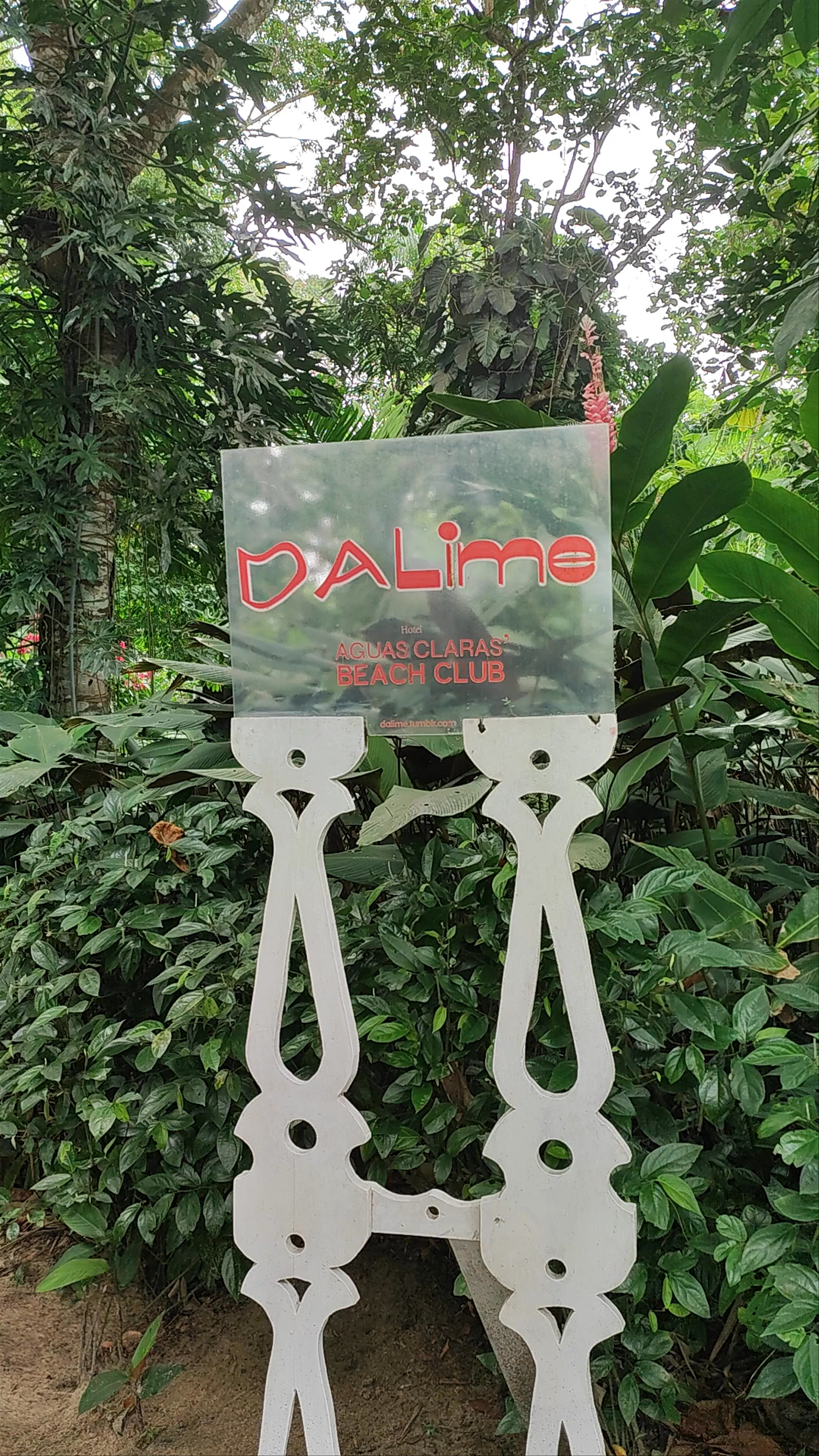 Da Lime Beach Club & Restaurant at Hotel Aguas Claras