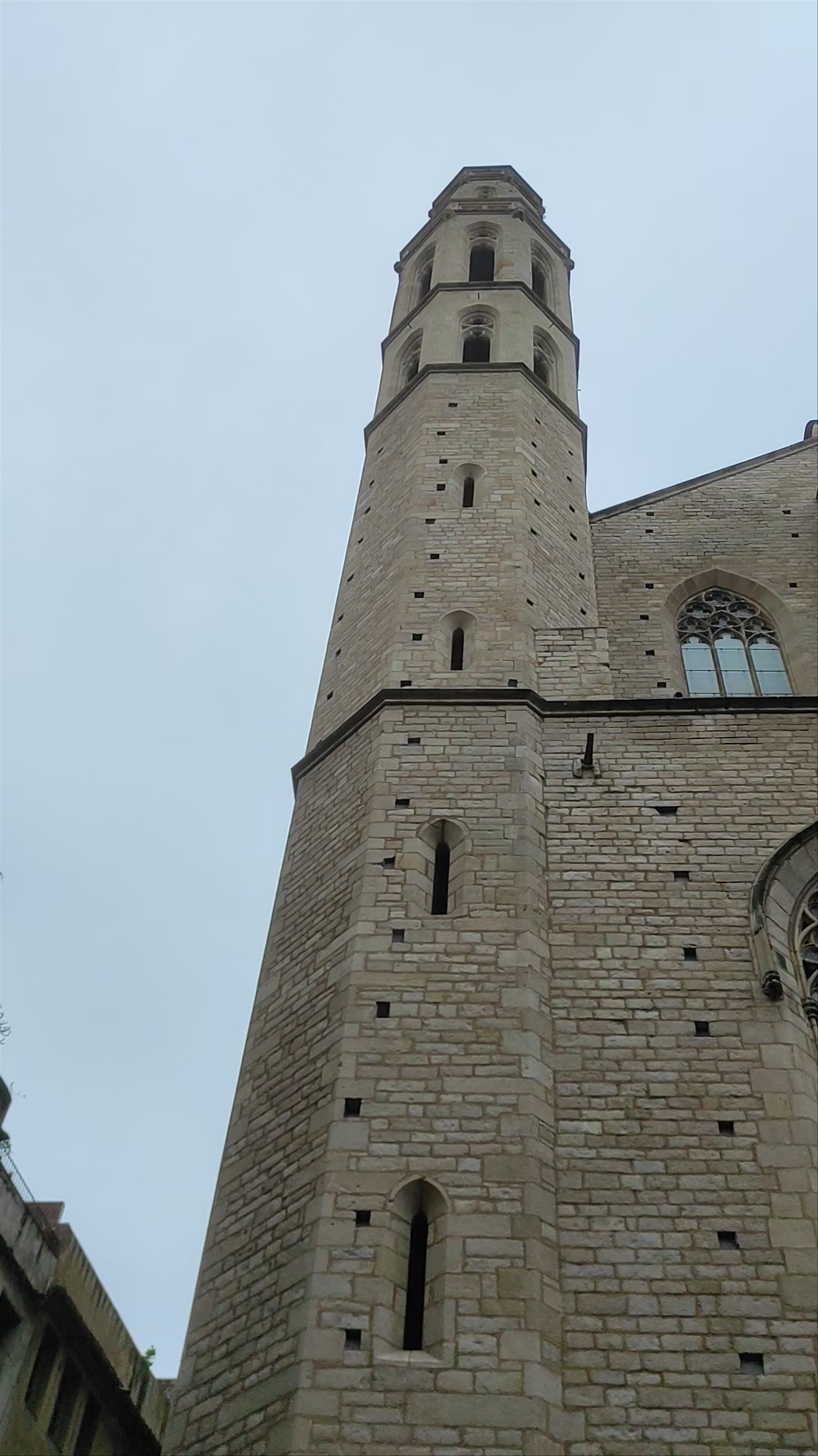 Basílica de Santa Maria del Mar: Gothic Majesty in Barcelona's Born District