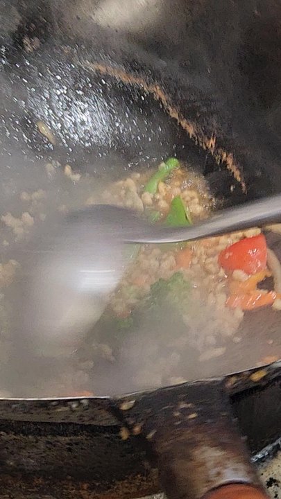 White Lotus Restaurant - Fresh basil, garlic, chilies, and your choice of protein stir-fried in our savory Thai sauce and served over hot jasmine rice. - Thai Near Me - Hamilton, Ontario