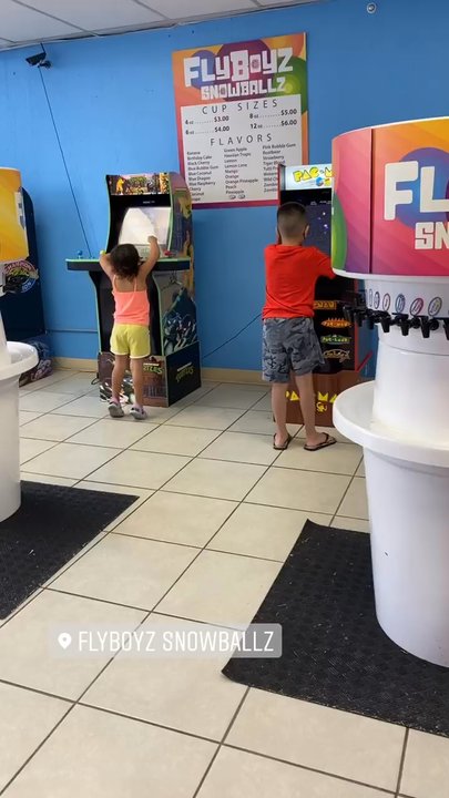 FlyBoyz Snowballz - My kids playing on the arcades and so many flavors to chose from! - Shaved Ice Near Me - Phoenix, Arizona