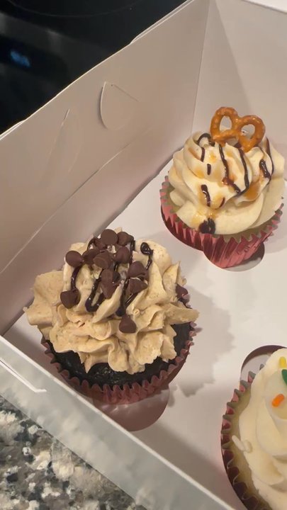 Urban Sweets - Presentation is a 10 out of 10 I got two salted caramel 2 red velvet's a chocolate and a vanilla with sprinkles on top! - Desserts Near Me - Wesley Chapel, Florida