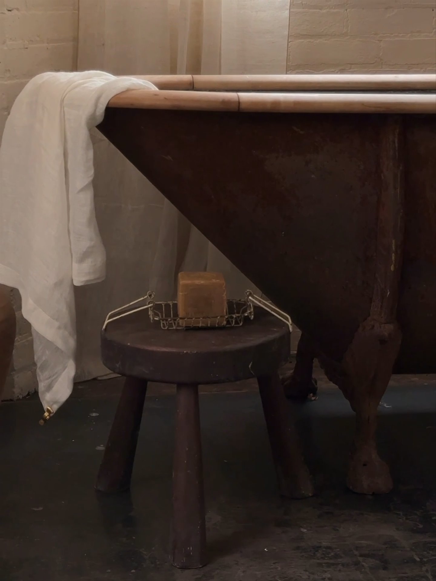 French Alps Tripod Stool
