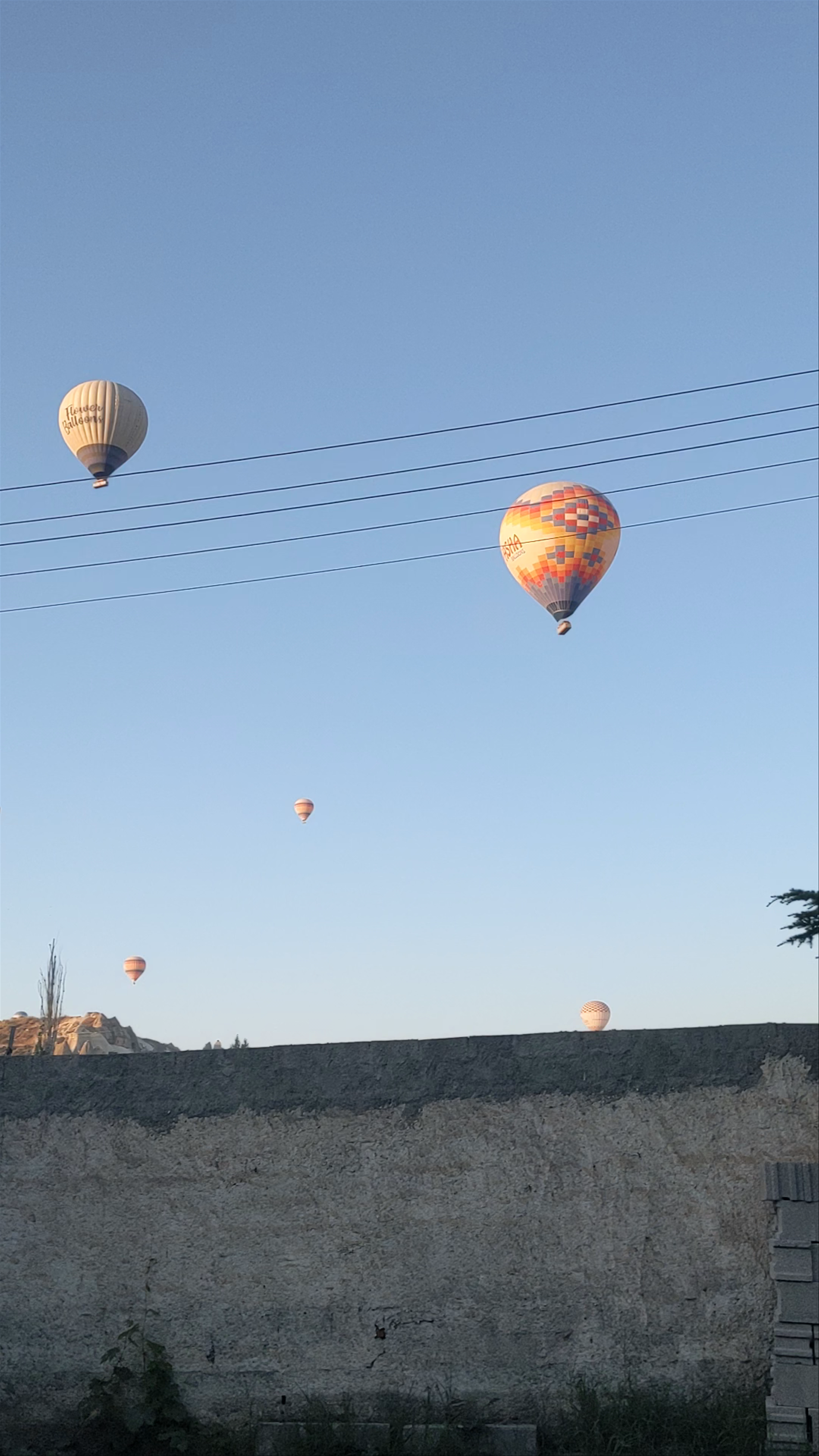 Göreme Camping Aquapark: Sunrise Balloon Serenity in Cappadocia