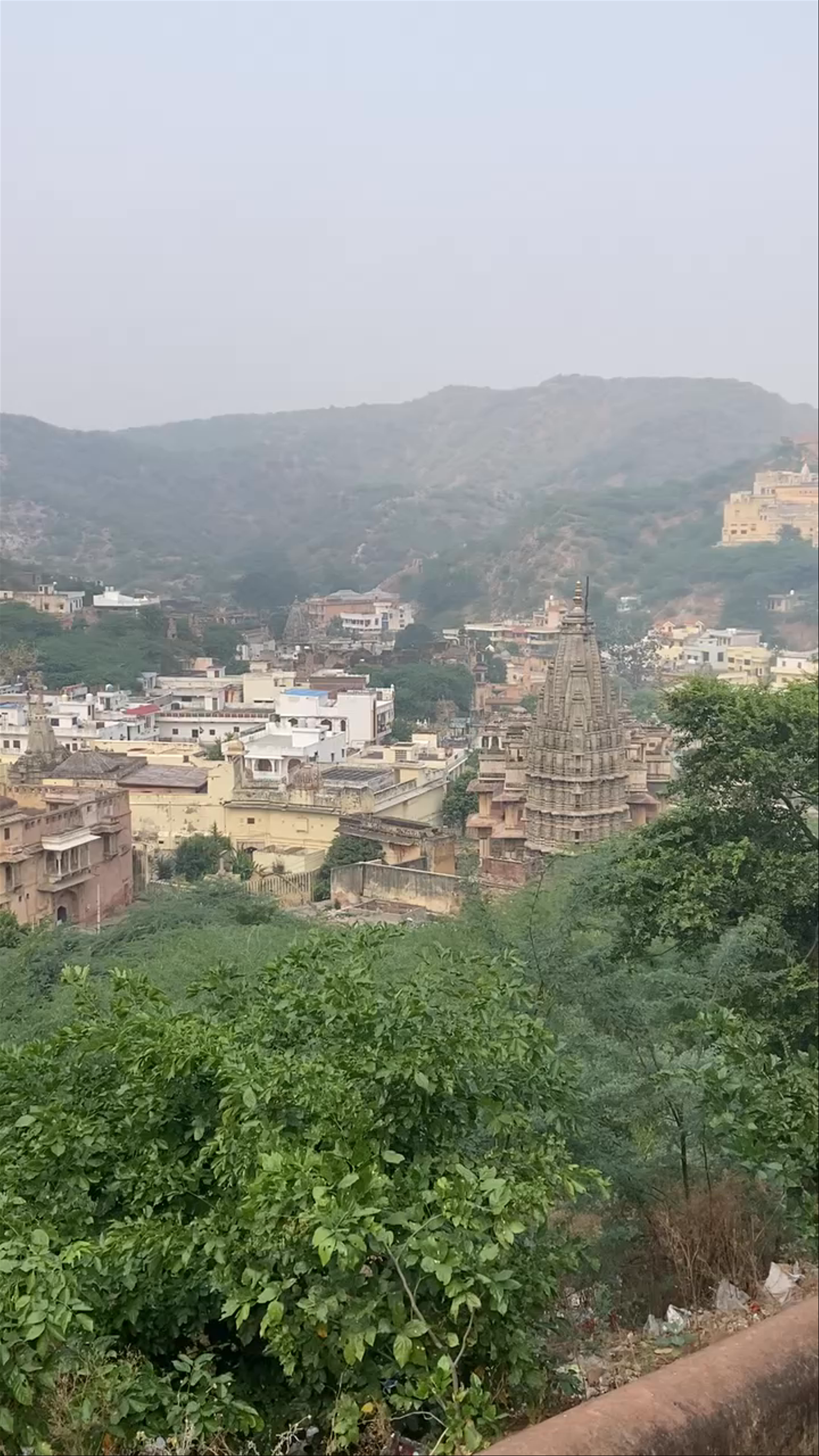 Amber Fort & Amer Village: Serene Heritage Views of Jaipur, Rajasthan