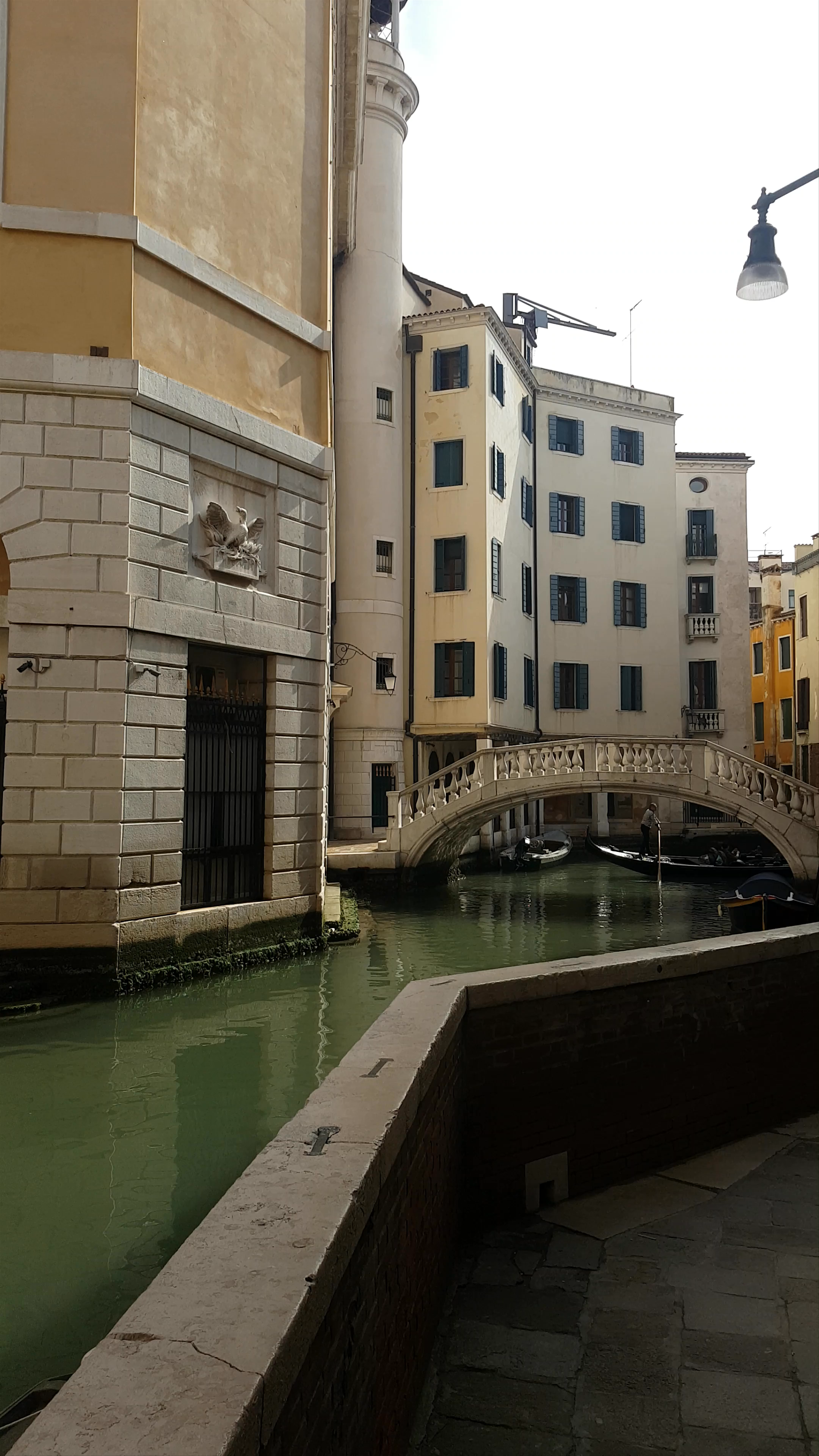 Hidden Canals and Quiet Corners of Venice’s Rio della Veste