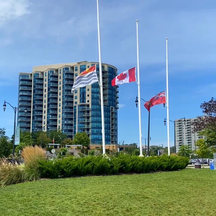 Centennial Beach - Centennial Beach - a popular recreation spot along Barrie's lakeshore overlooking Lake Simcoe - Beaches Near Me