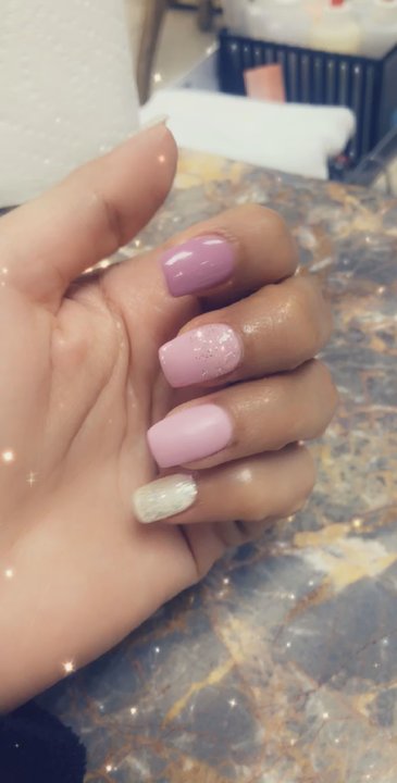 Queen Nails - Another beautiful design and manicure by Sharon Thank you for always being so creative and nice and fun to work with - Nail Salons Near Me - Brea, California