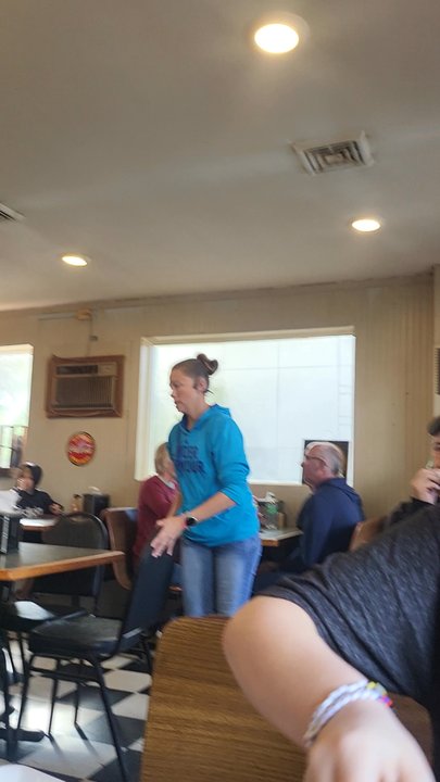 Robbie T's Pizza - Saturday around Noon - Pizza Near Me - Jamesville, New York