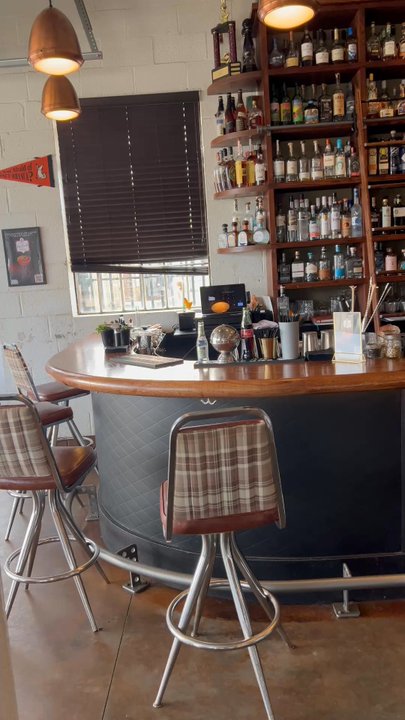 Dram & Draught - Cocktail Bars Near Me - Greensboro, North Carolina