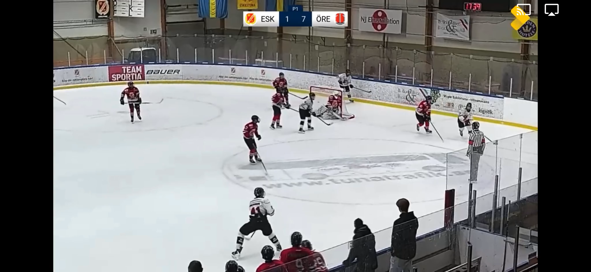 U16