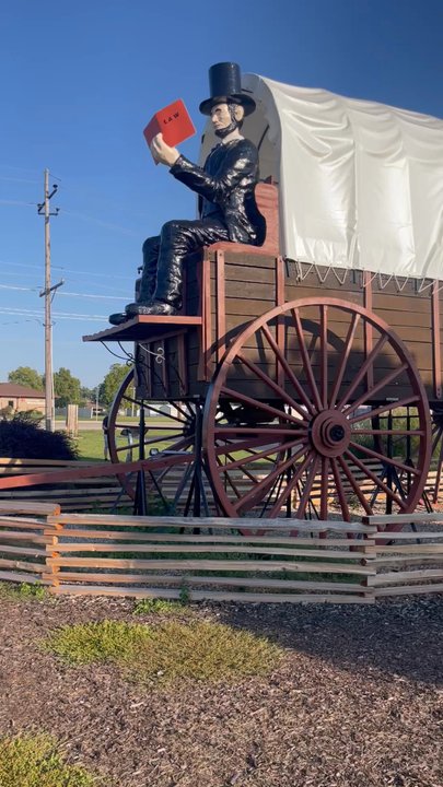 World's Largest Covered Wagon - Landmarks & Historical Buildings Near Me - Lincoln, Illinois