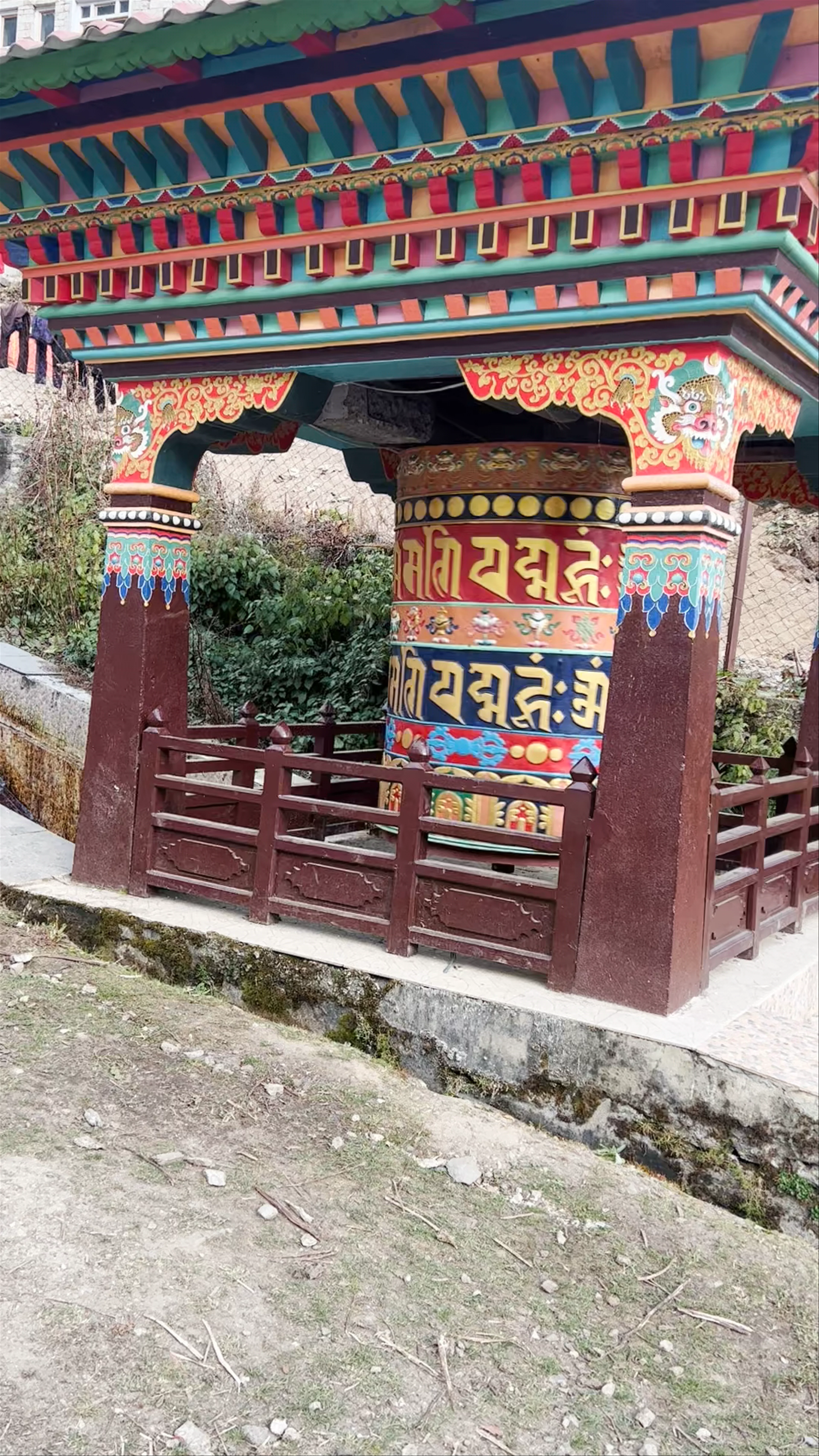 Everest Base Camp, Khumjung