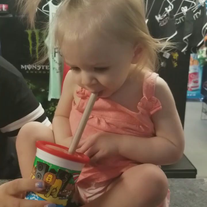Taz’s Power Blendz - She loves the smoothie - Health Markets Near Me - Phoenix, Arizona