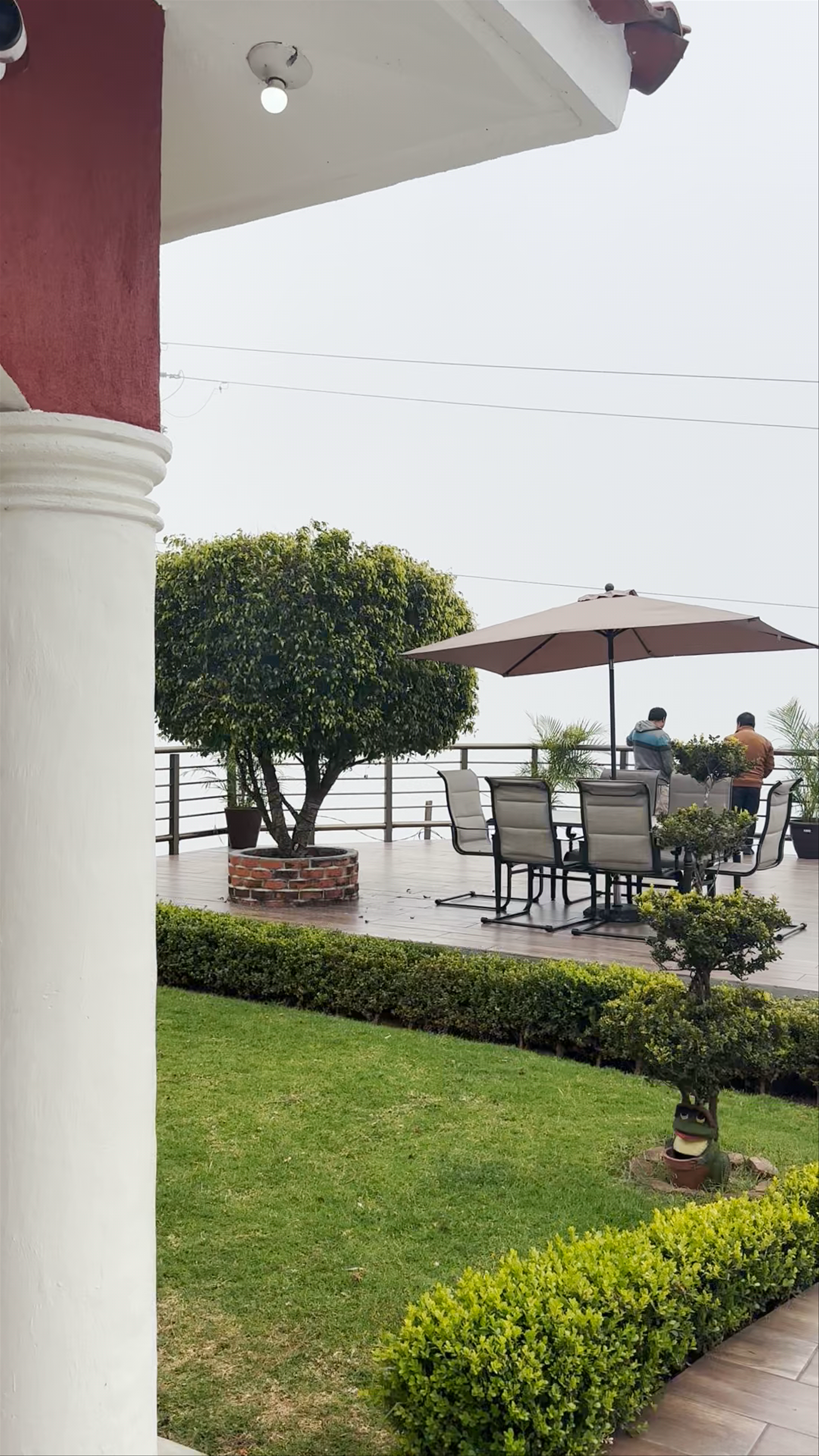 Scenic Terrace and Rustic Charm in Zinacantán, Chiapas