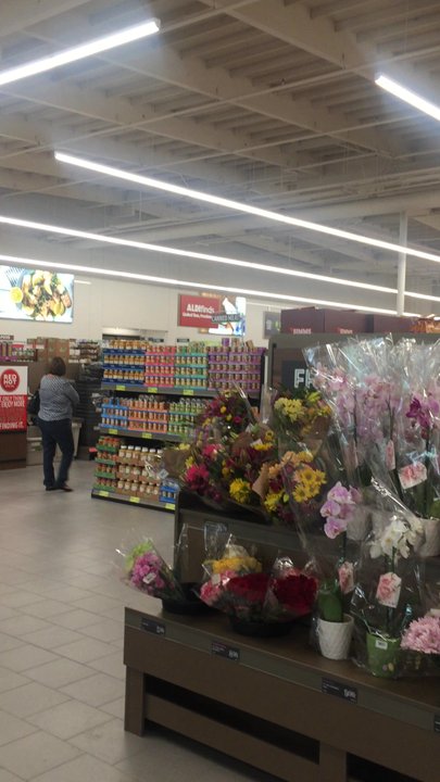 ALDI - Grocery Near Me - La Verne, California
