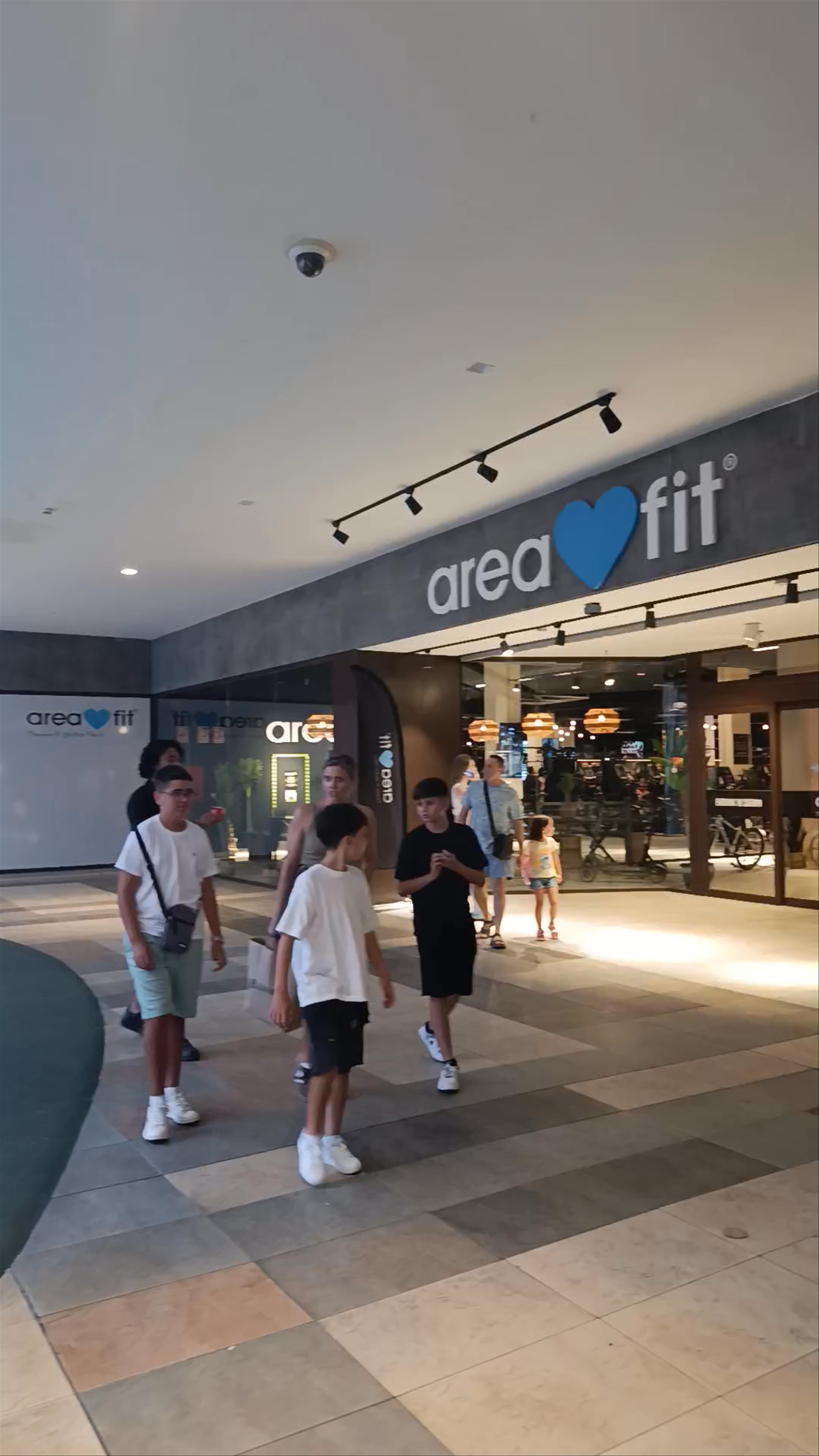 Centro Comercial Thader