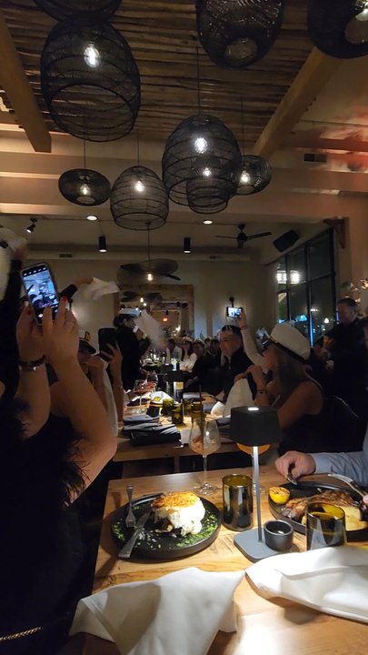 màna - Greek Near Me - La Grange, Illinois
