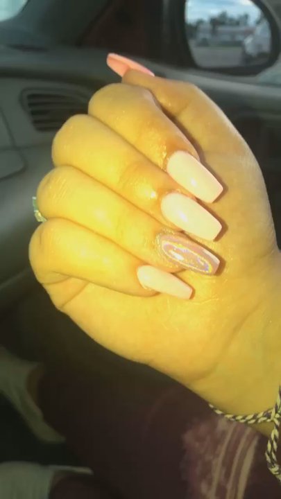 Lee Nails - my nails are amazing !!! i love this place ! - Nail Salons Near Me - Louisville, Kentucky