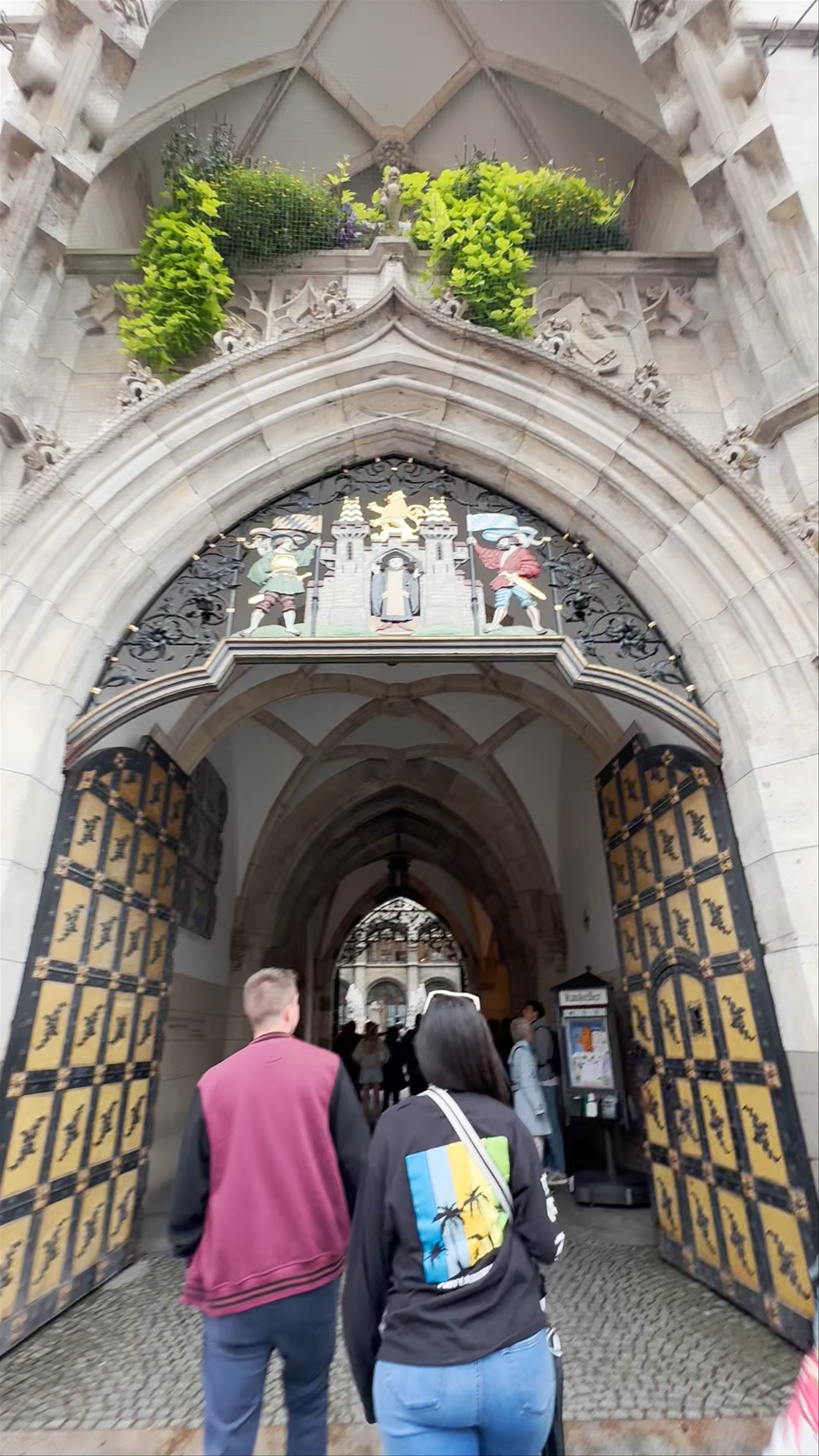 Rathausturm at Marienplatz: Iconic Munich Gothic Gateway Experience