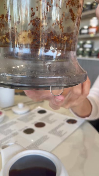 La Tea Da - Making some tea - Bubble Tea Near Me - San Antonio, Texas