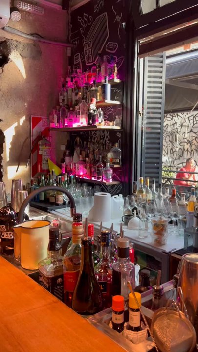 Tres Monos - Inside bat.  If you go earlier in the evening you can talk to the bartender and they will make custom cocktails for you - Cocktail Bars Near Me - Buenos Aires, C