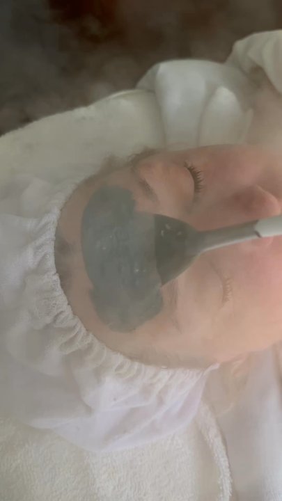 Milvani Holistic Spa - Holistic facial - Mediterranean detox clay treatment at Milvani Holistic Spa - Day Spas Near Me - Northfield, Illinois