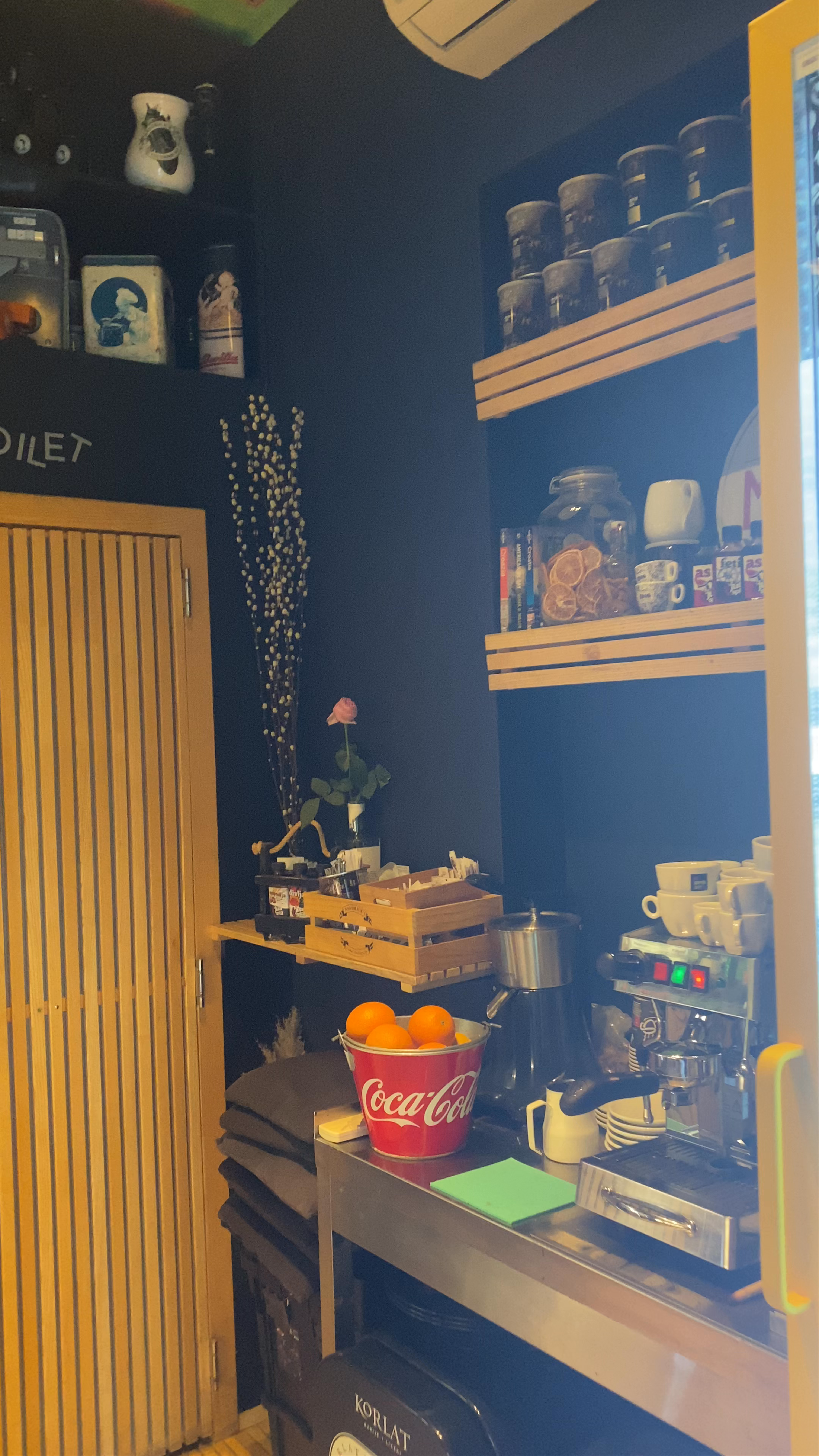 Misto Street Food & Bar: Cozy Culinary Spot in Split, Croatia