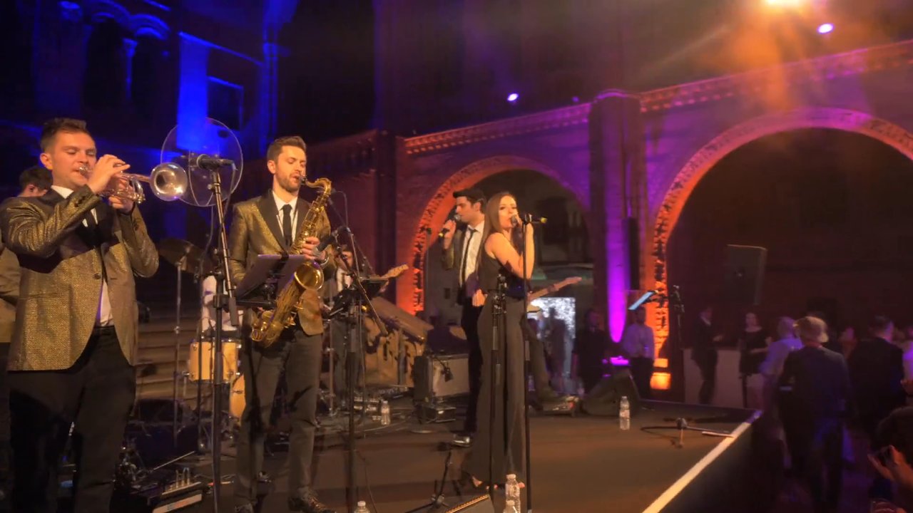 Luna Showband @ Natural History Museum - video